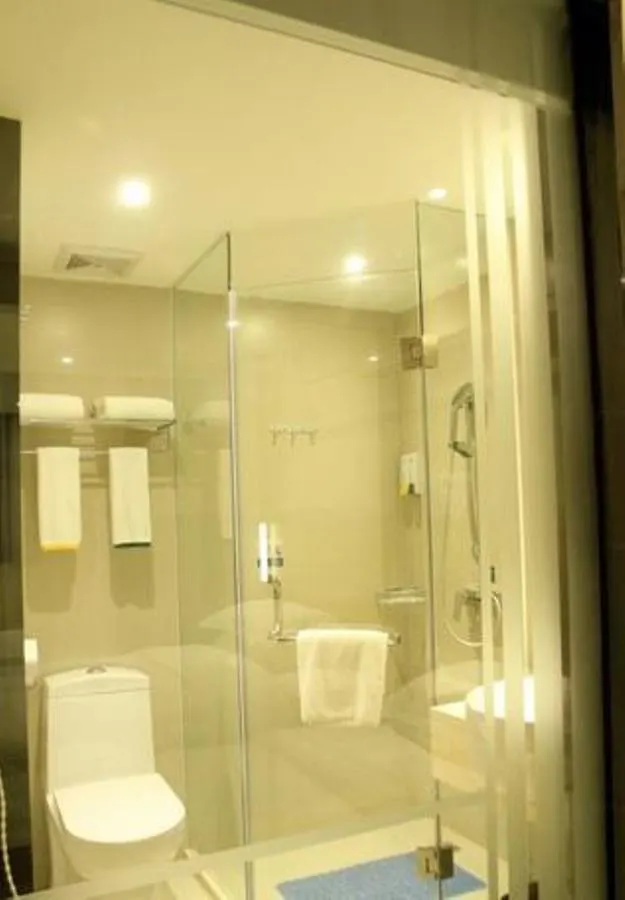 City Comfort Inn Zhuhai Coast Branch 3*,  Čína