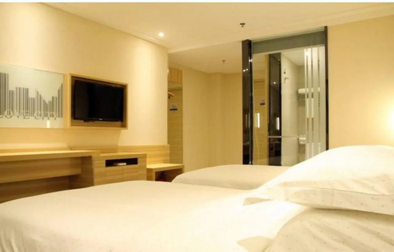 City Comfort Inn Zhuhai Coast Branch 3*,  China